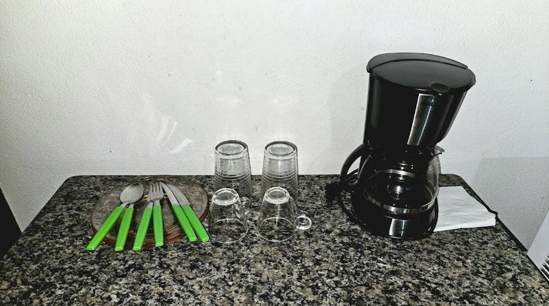 Suite Som Do Mar Da Vermelha Do Centro Убатуба Екстериор снимка